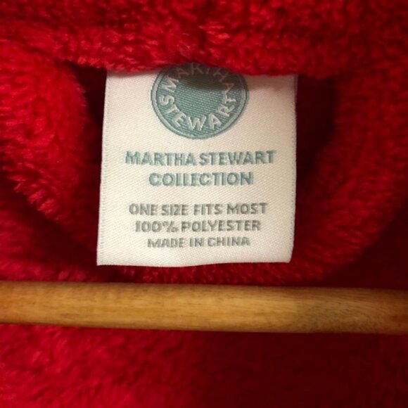 Martha Stewart Red Soft Plush Fleece Robe - Picture 5 of 6